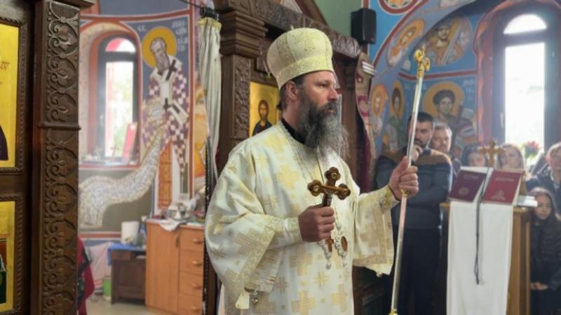 Епископ Иларион служио у храму у Заклопачи